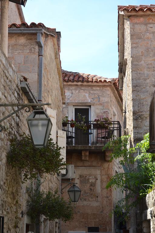 בודווה Bell Tower Apartment מראה חיצוני תמונה