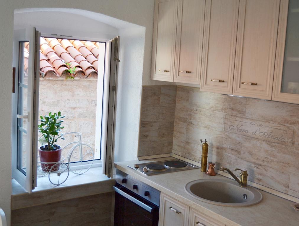 בודווה Bell Tower Apartment מראה חיצוני תמונה
