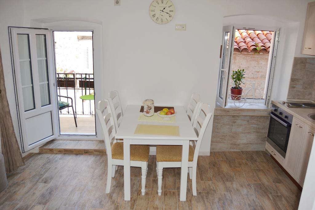 בודווה Bell Tower Apartment מראה חיצוני תמונה